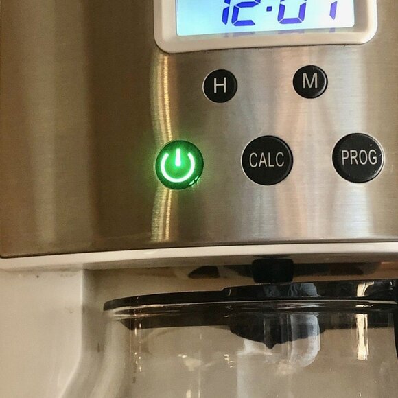 Melitta Aroma Enhance Drip Coffee Maker | Glass Carafe, 10 Cup Capacity, White - Picture 4 of 4